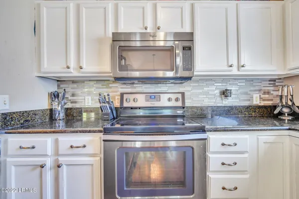 $2,300 | 56 Le Moyne Drive, Beaufort, SC 29907