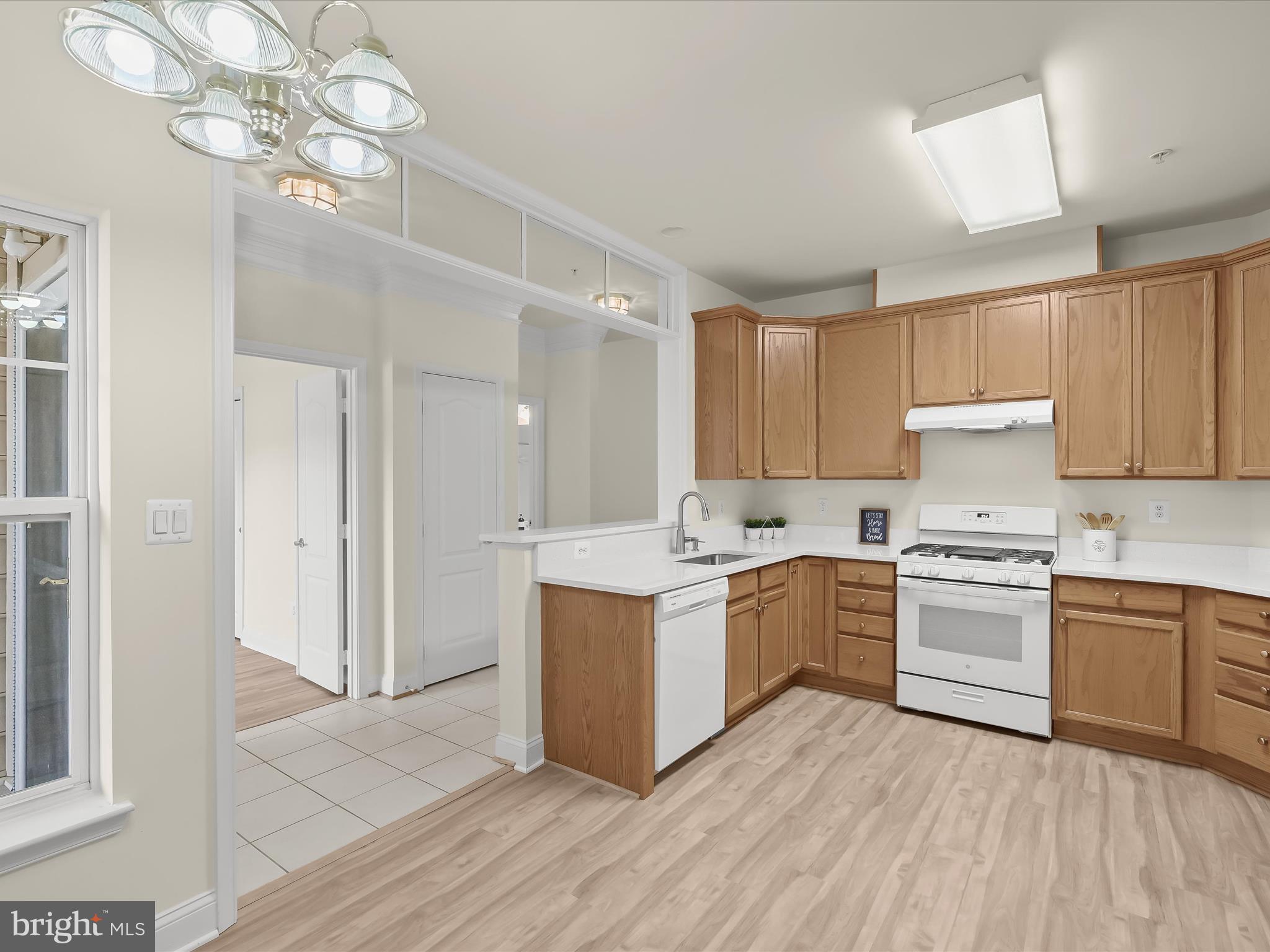 7217 Ivy Bank Road Laurel, MD 20707 - Photo 11 of 49 Eat-In Kitchen