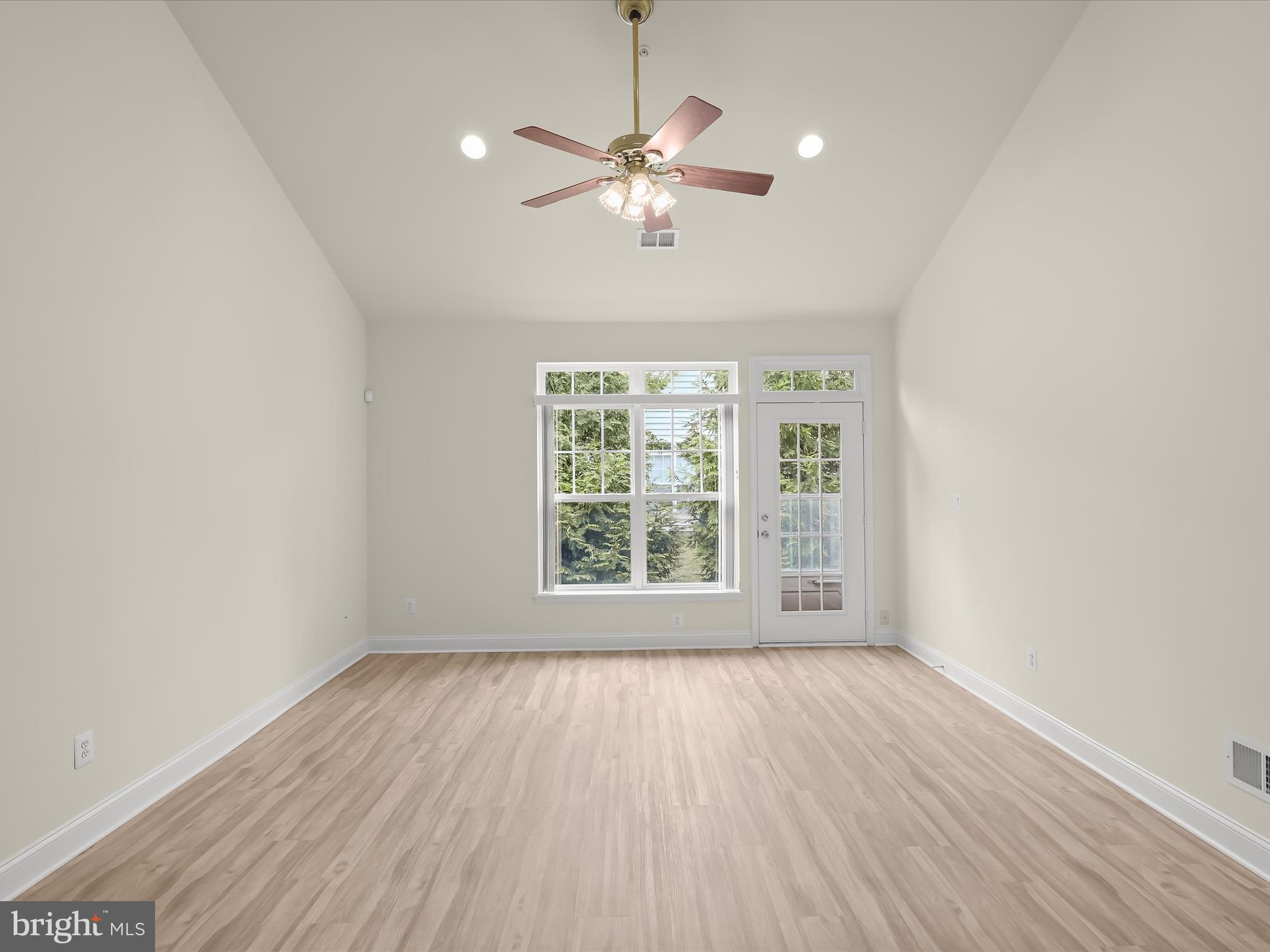 7217 Ivy Bank Road Laurel, MD 20707 - Photo 17 of 49 Cathedral Ceilings