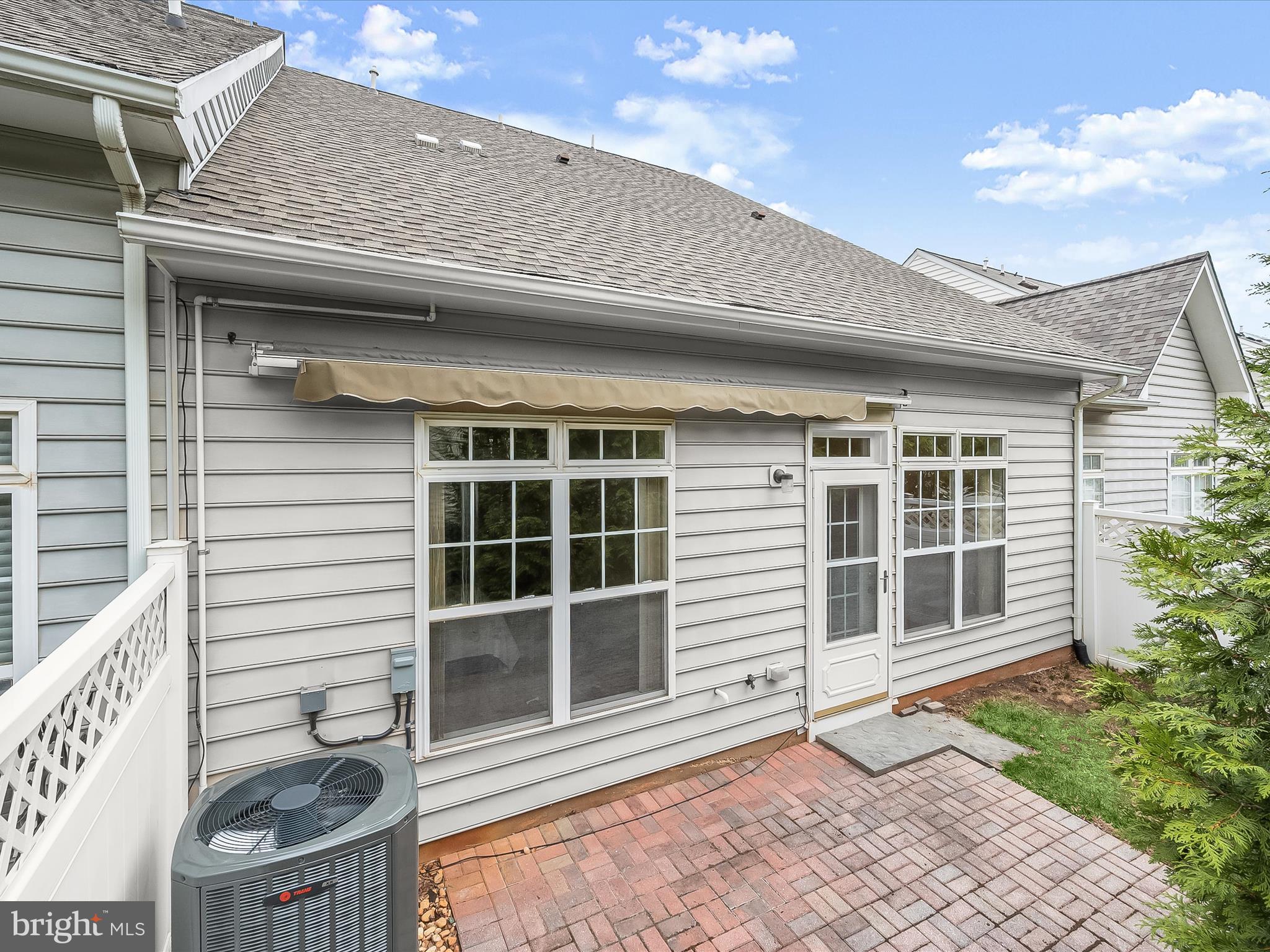7217 Ivy Bank Road Laurel, MD 20707 - Photo 32 of 49 Retractable Awning