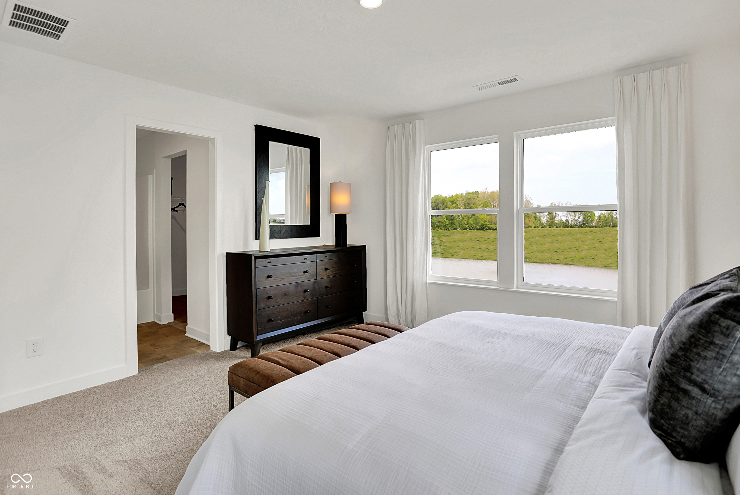 1872 Grand Vista Boulevard Greenwood, IN 46143 - Photo 25 of 41