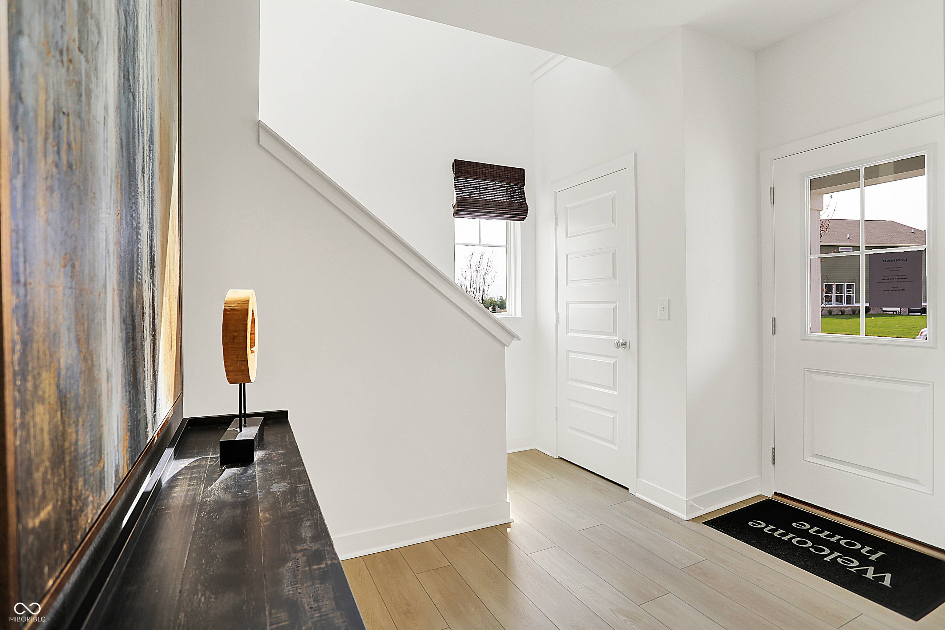 1872 Grand Vista Boulevard Greenwood, IN 46143 - Photo 4 of 41