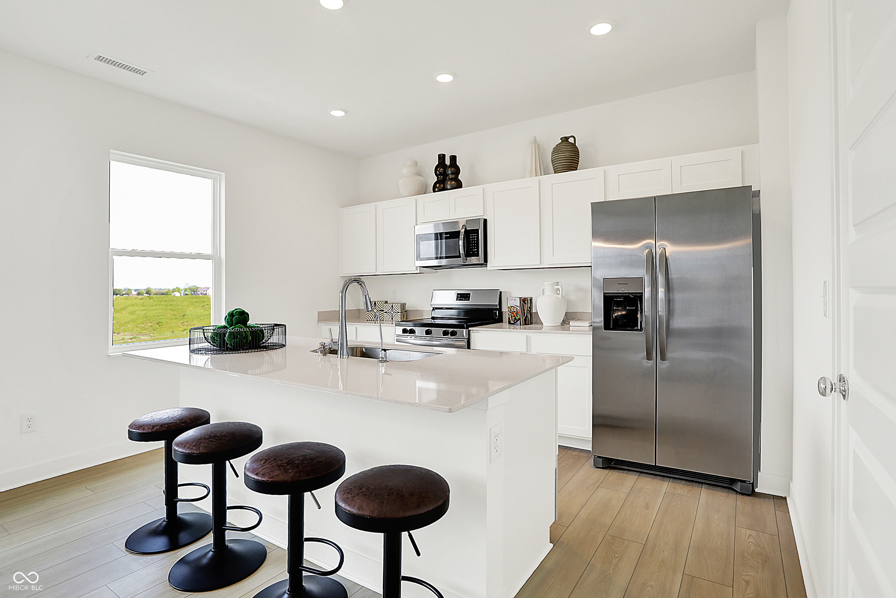 1872 Grand Vista Boulevard Greenwood, IN 46143 - Photo 10 of 41