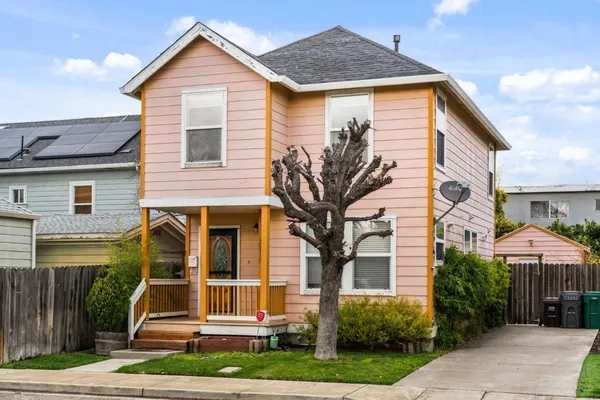 $539,999 | 10510 East Court, Oakland, CA 94603