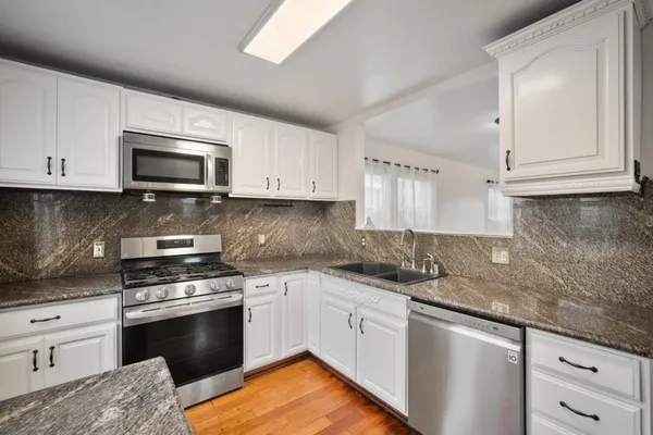$539,999 | 10510 East Court, Oakland, CA 94603