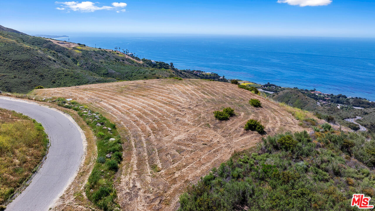 4250 Decker Edison Road Malibu, CA 90265 - Photo 6 of 25 an aerial view of a house