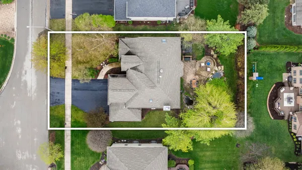 $975,000 | 2412 Comstock Court, Naperville, IL 60564
