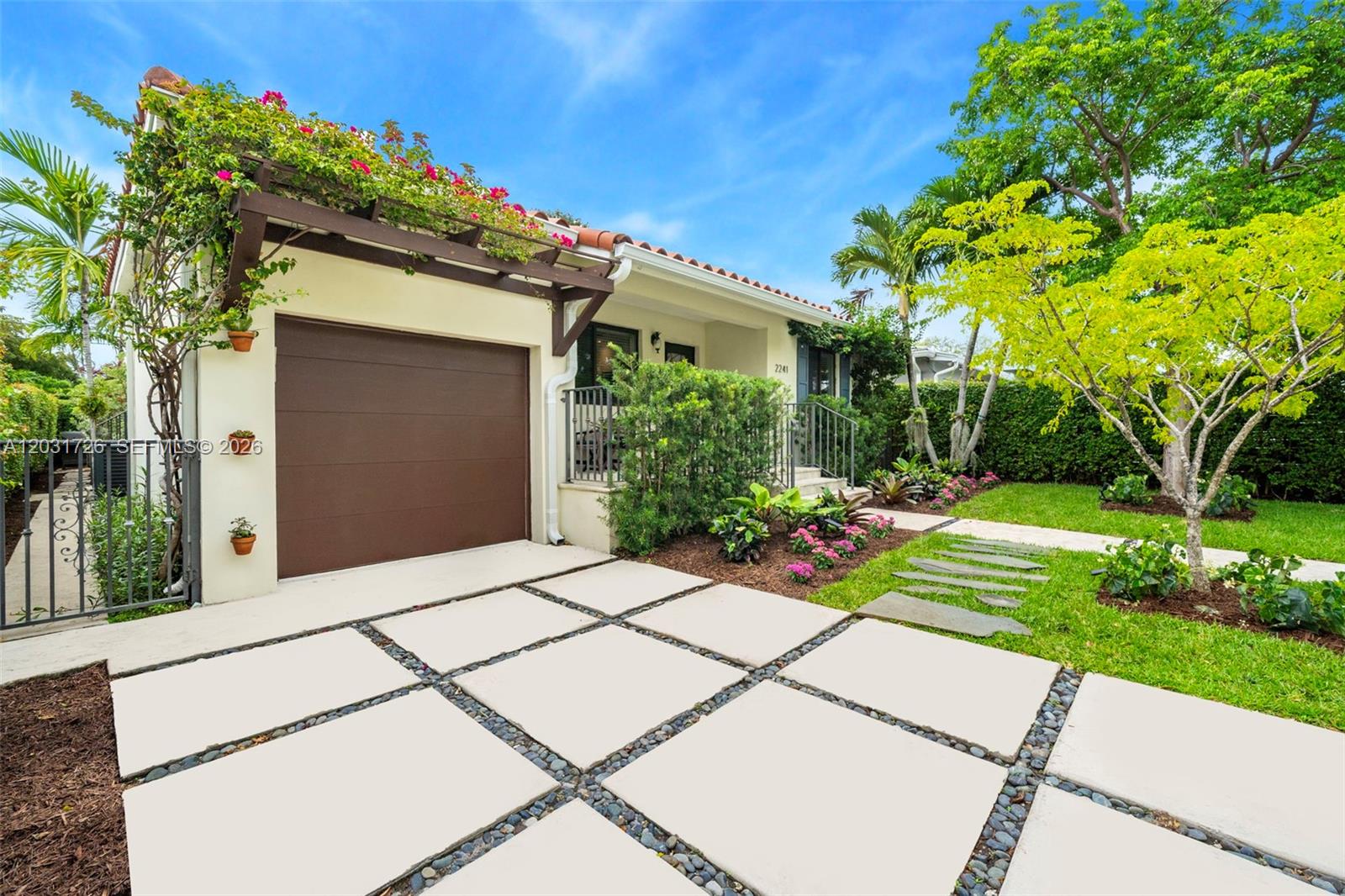 2241 Southwest 25th Terrace Miami, FL 33133 - Photo 4 of 34