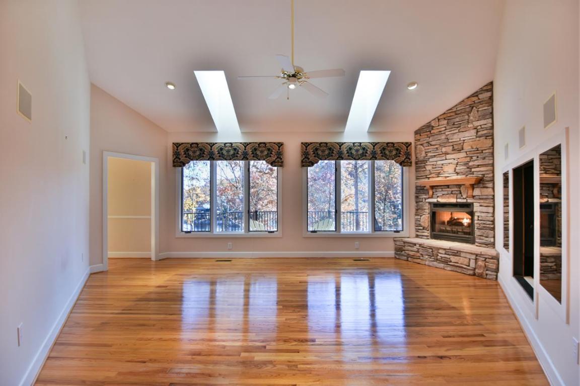 10 Eastern Point Salem, SC 29676 - Photo 5 of 36 Gallery Image 5