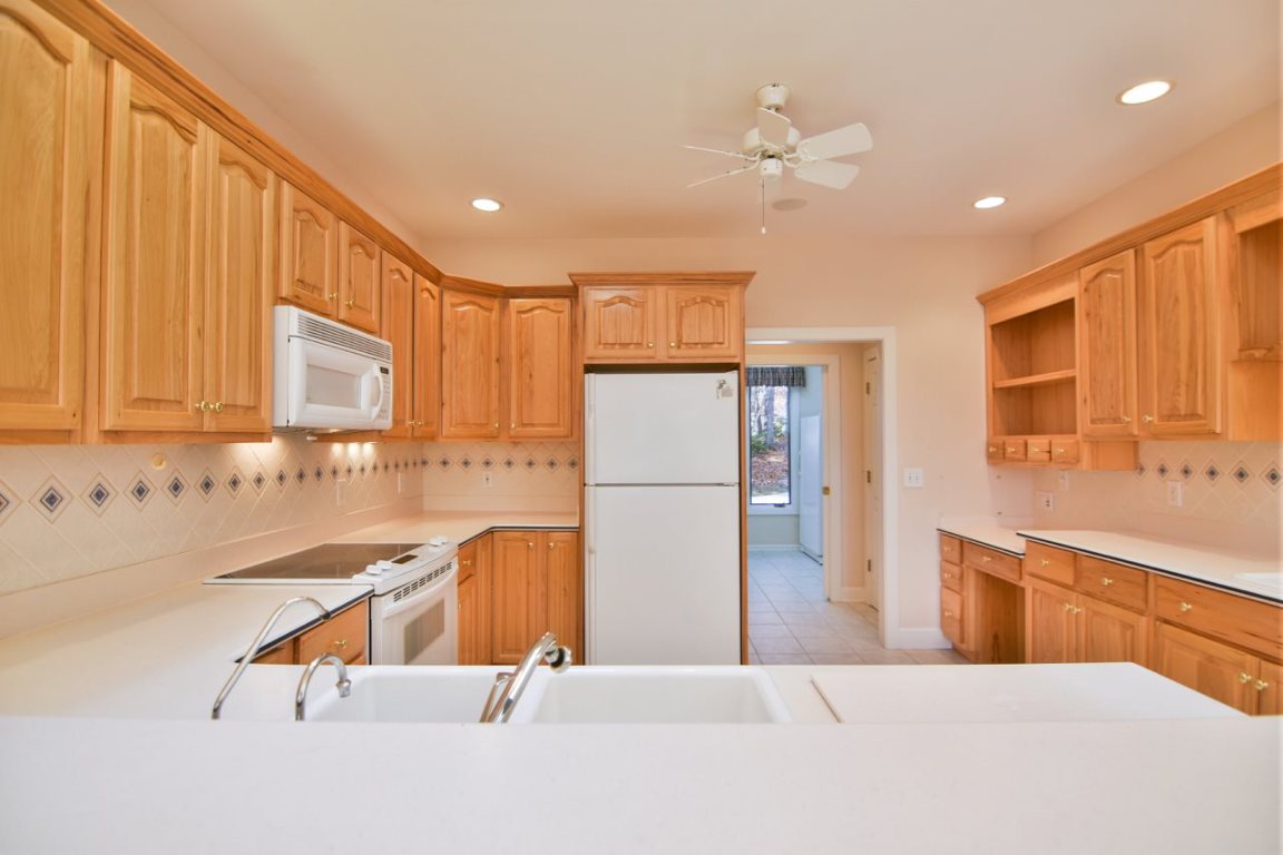 10 Eastern Point Salem, SC 29676 - Photo 9 of 36 Gallery Image 9