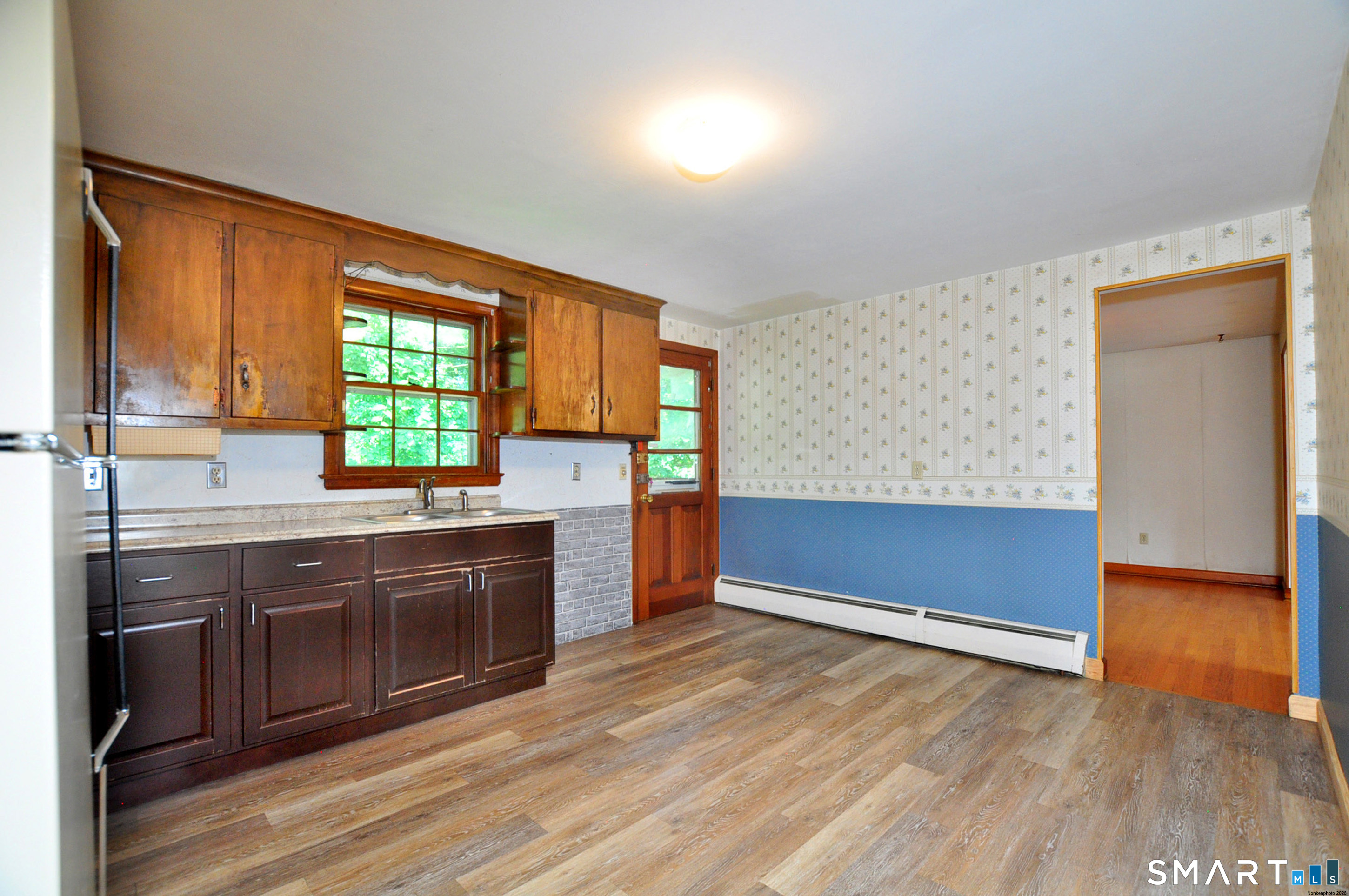 621 Kennedy Road Windsor, CT 06095 - Photo 14 of 28