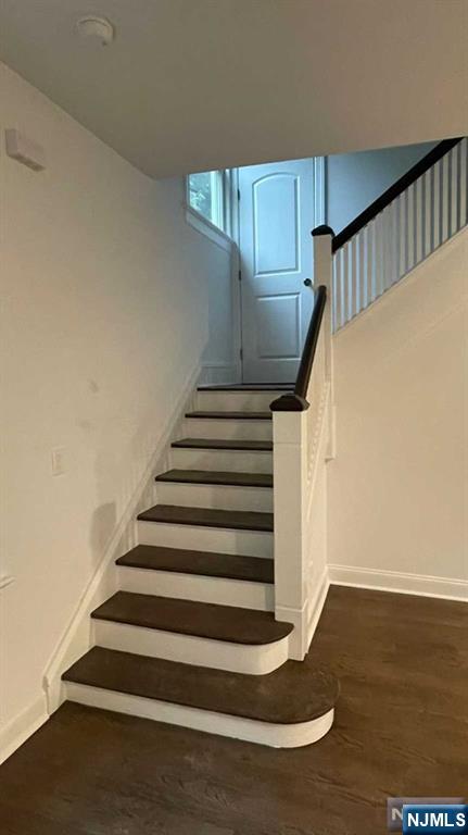 321 Spring Avenue Ridgewood, NJ 07450 - Photo 9 of 17