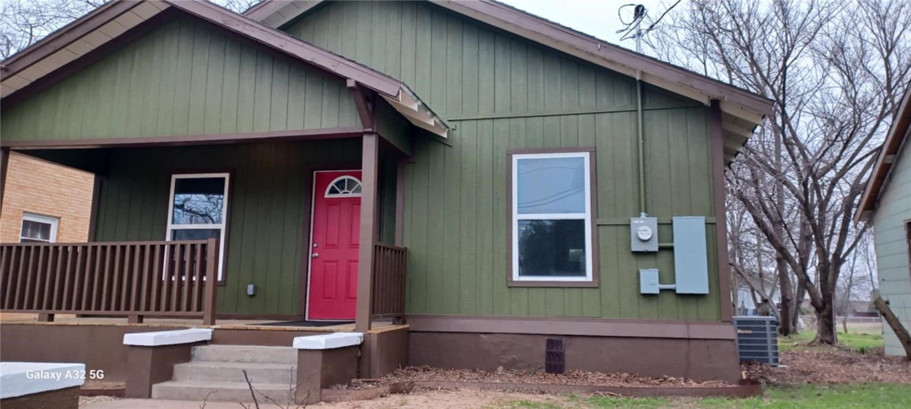 1005 Taylor Street Waco, TX 76704 - Photo 2 of 14