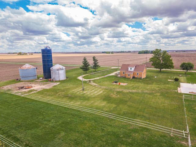 2950 County Road 1100 North Gridley, IL 61744 - Photo 37 of 38 a view of a basket ball ground
