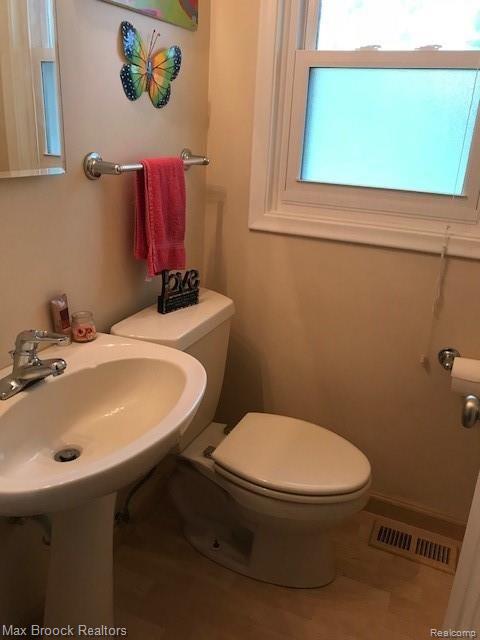 5422 Sturbridge Road Grand Blanc, MI 48439 - Photo 24 of 24 IMG_3486.jpg