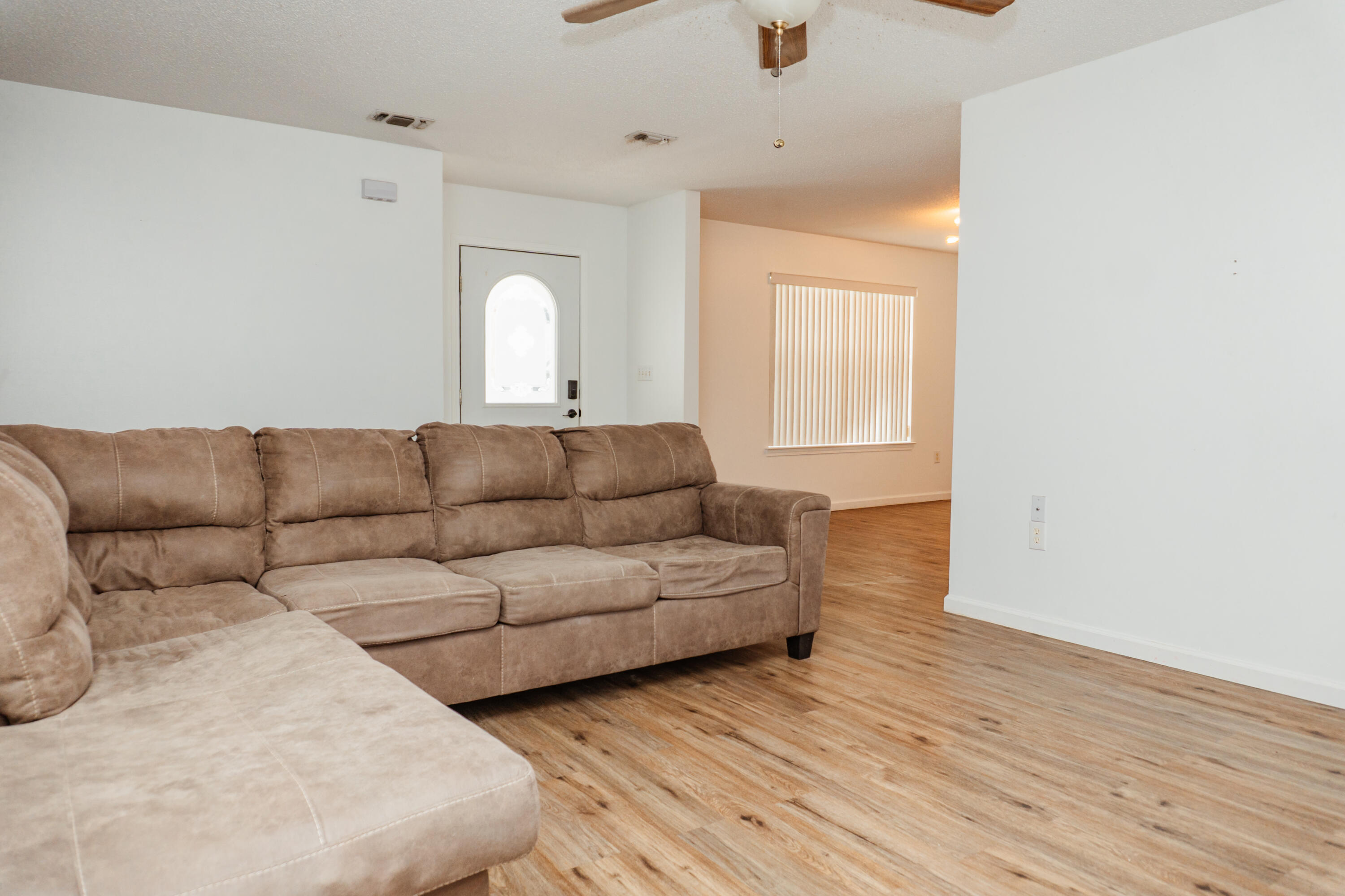 4602 Top Flight Drive Crestview, FL 32539 - Photo 6 of 27 DSC02963-3