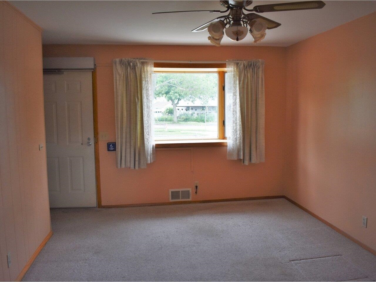 61 Barley Road Burlington, VT 05408 - Photo 8 of 12 Gallery Image 8