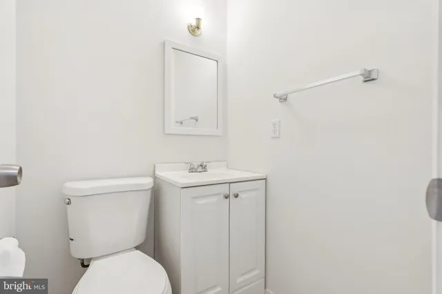 $265,000 | 60 Helmsman Court, Baltimore, MD 21221