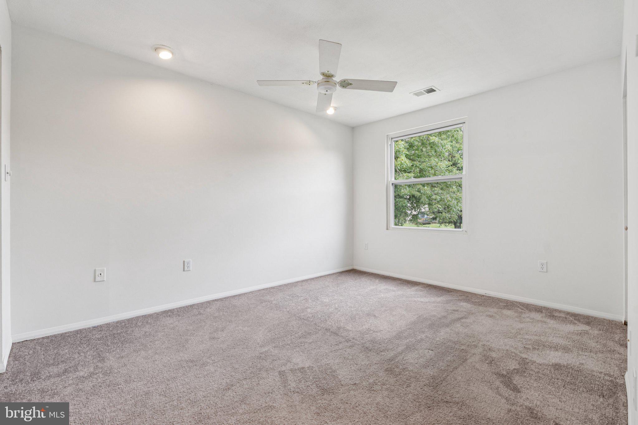 60 Helmsman Court Baltimore, MD 21221 - Photo 19 of 35