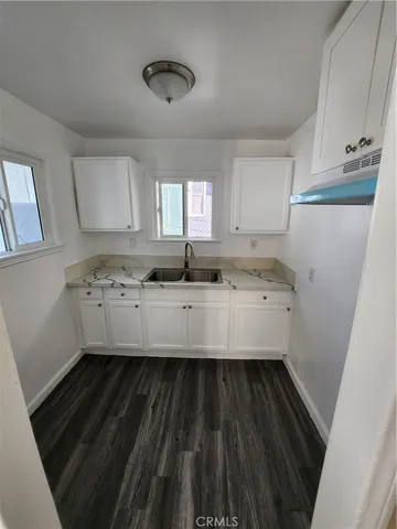 $1,900 | 3713 West Imperial Highway, Unit 4, Inglewood, CA 90303