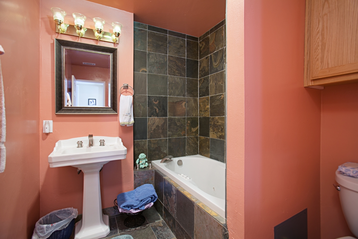 12461 Meandro Road San Diego, CA 92128 - Photo 13 of 19 Gallery Image 13