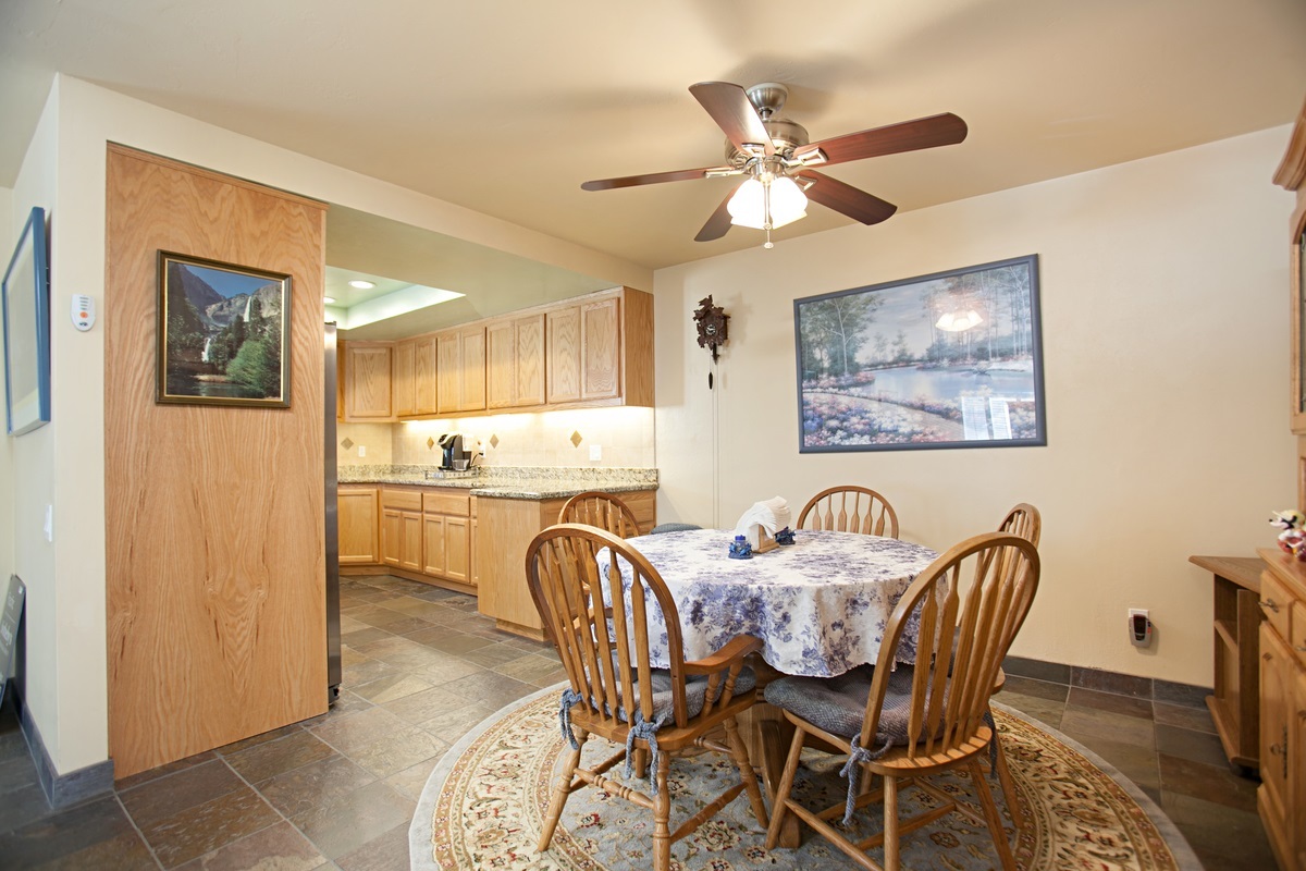 12461 Meandro Road San Diego, CA 92128 - Photo 4 of 19 Gallery Image 4