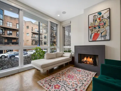 $799,900 | 2239 West Armitage Avenue, Unit 1, Chicago, IL 60647