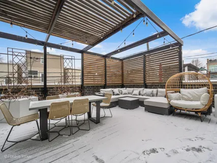 $799,900 | 2239 West Armitage Avenue, Unit 1, Chicago, IL 60647