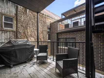 $799,900 | 2239 West Armitage Avenue, Unit 1, Chicago, IL 60647