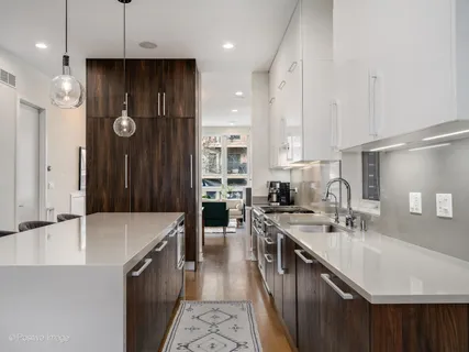 $799,900 | 2239 West Armitage Avenue, Unit 1, Chicago, IL 60647