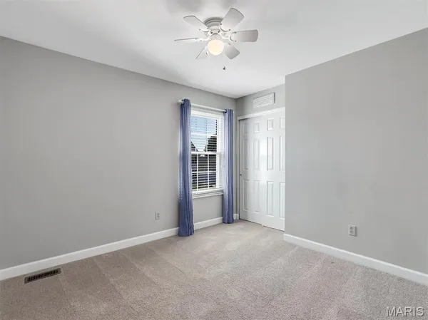 $445,250 | 1221 Newport Landing Drive, Fenton, MO 63026