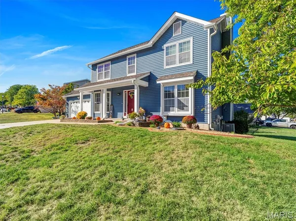 $445,250 | 1221 Newport Landing Drive, Fenton, MO 63026