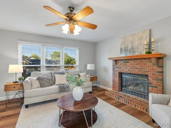 $445,250 | 1221 Newport Landing Drive, Fenton, MO 63026