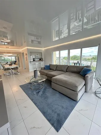 $2,800 | 1200 Hibiscus Avenue, Unit 502, Pompano Beach, FL 33062