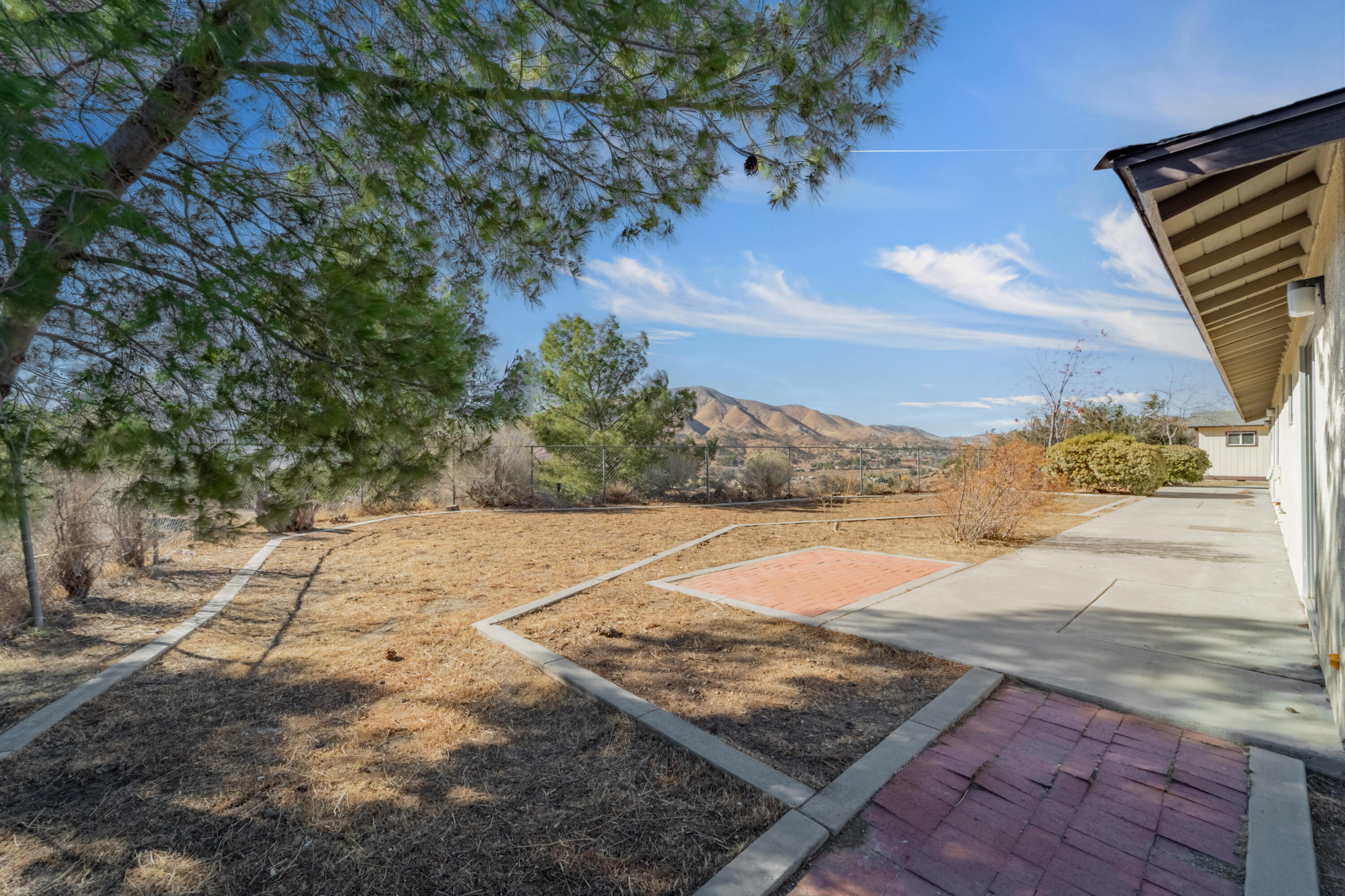 31427 Indian Oak Road Acton, CA 93510 - Photo 25 of 30 a view of an outdoor space of the house