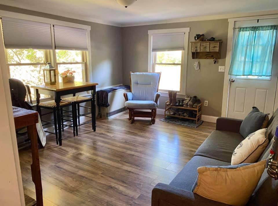 135 Oak Street Springvale, ME 04083 - Photo 10 of 19 Living Room