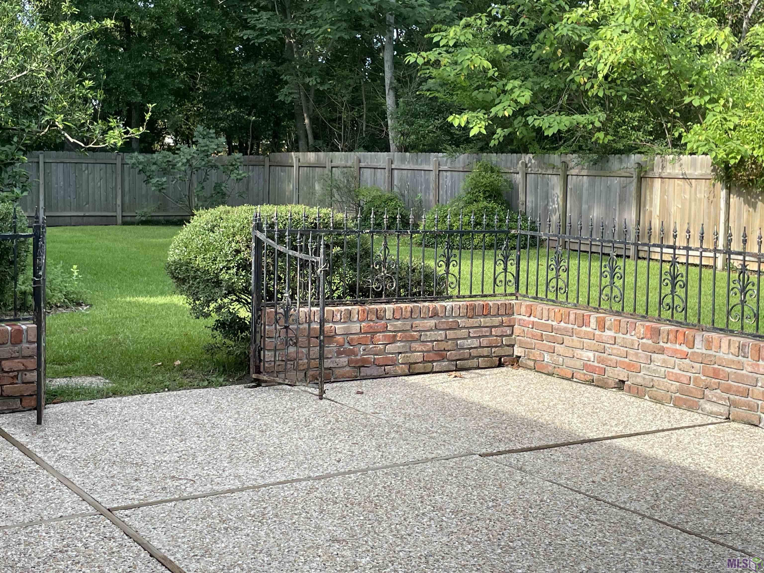 8932 Norfolk Drive Baton Rouge, LA 70809 - Photo 26 of 28