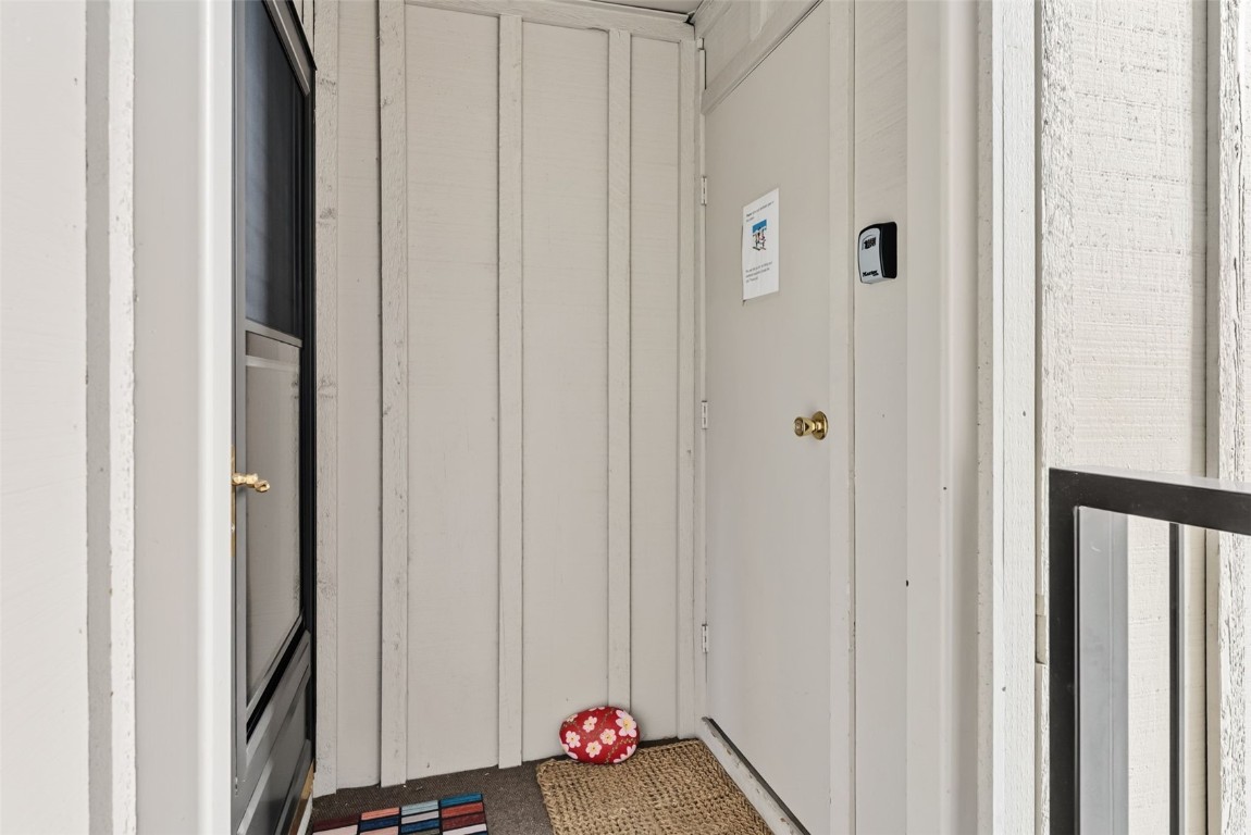 112 La Bonte Street, Unit 202 Dillon, CO 80435 - Photo 23 of 32 a view of front door