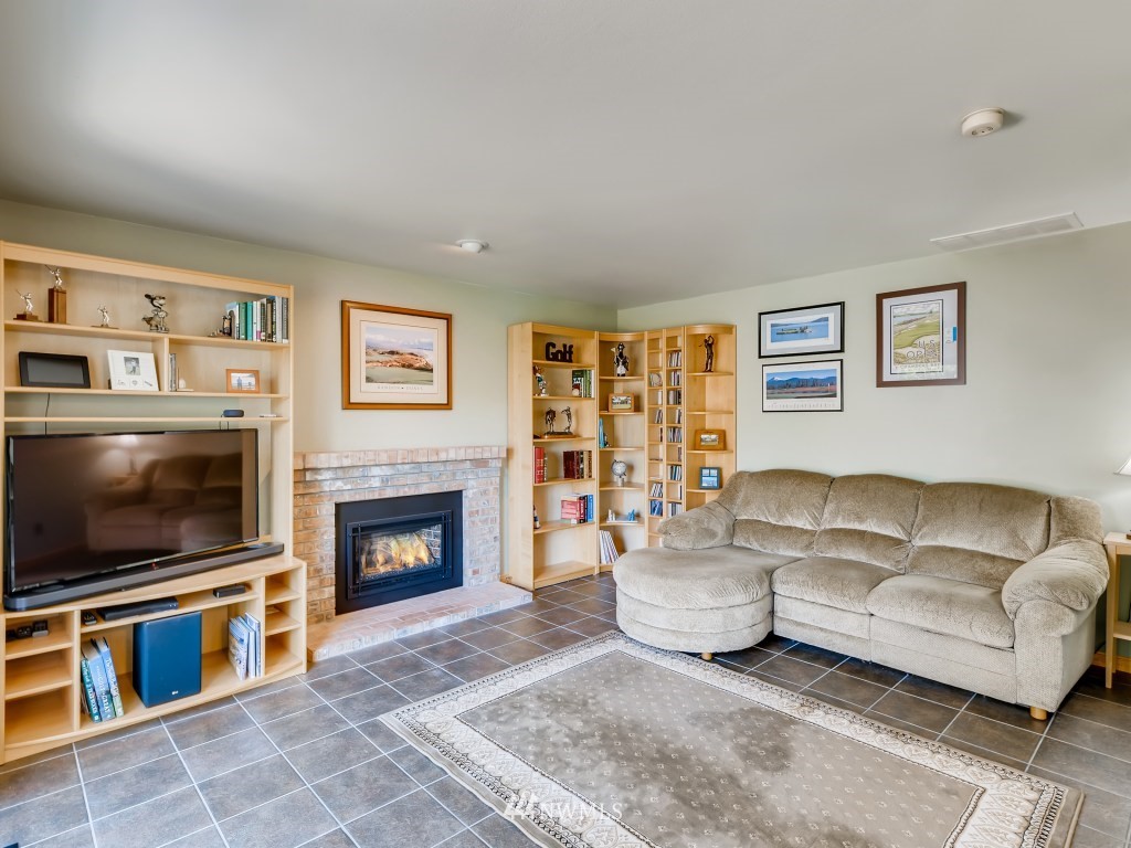 1307 231st Street Southeast Bothell, WA 98021 - Photo 14 of 28