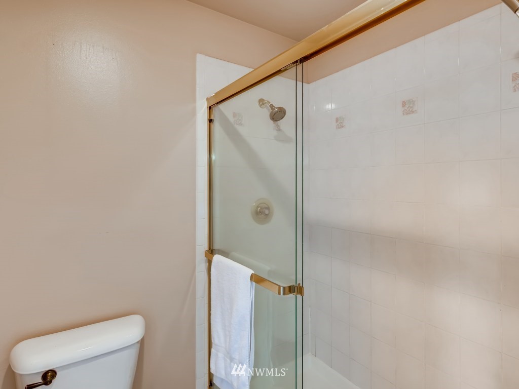 1307 231st Street Southeast Bothell, WA 98021 - Photo 19 of 28