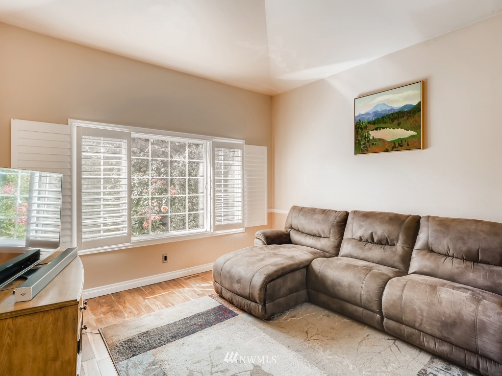 1307 231st Street Southeast Bothell, WA 98021 - Photo 5 of 28