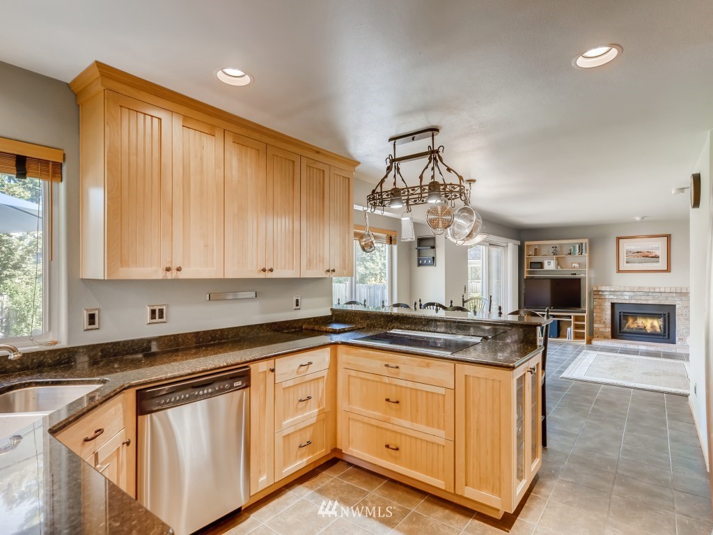 1307 231st Street Southeast Bothell, WA 98021 - Photo 8 of 28