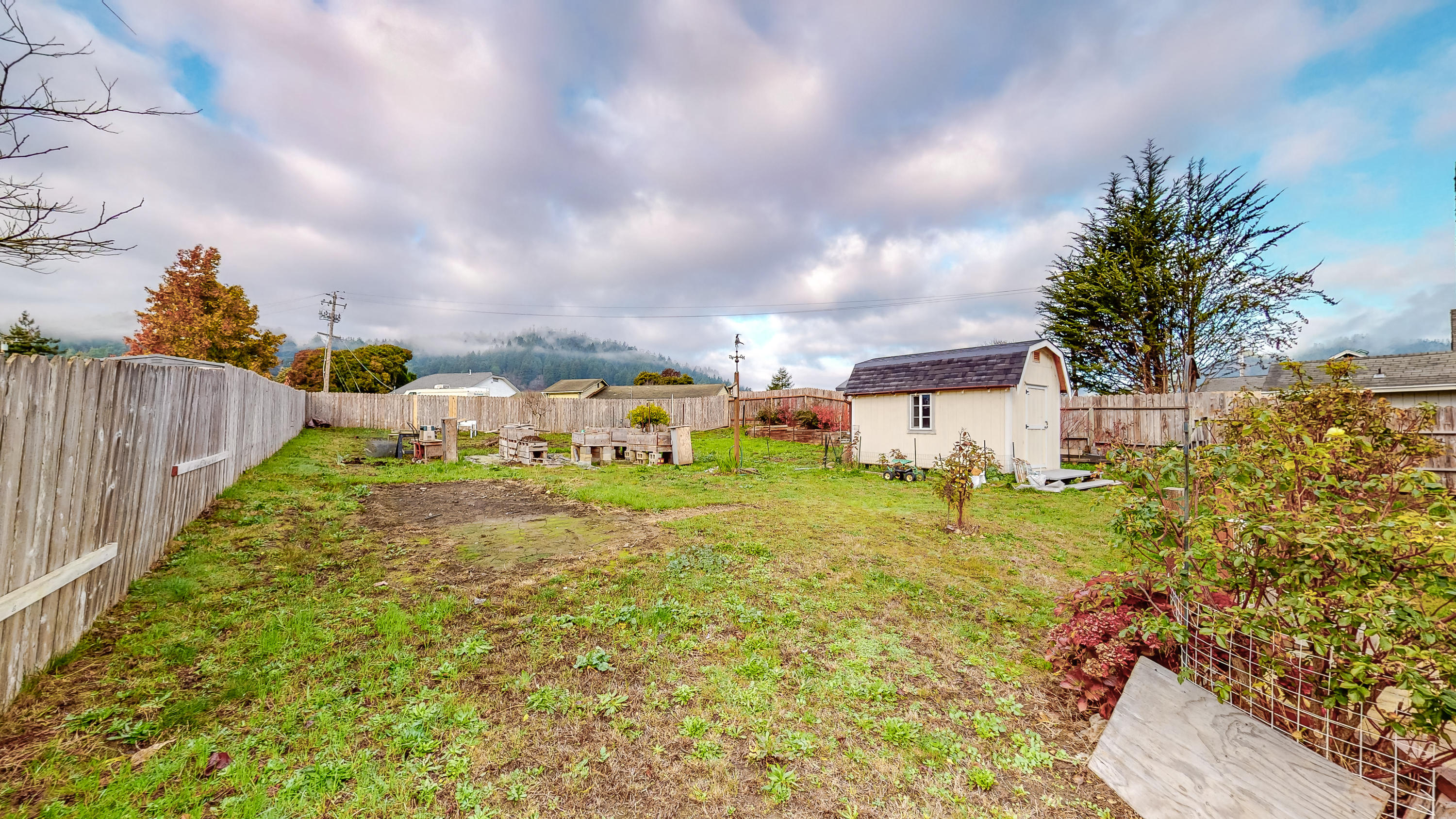 128 Meadow Bridge Lane Rio Dell, CA 95562 - Photo 39 of 43
