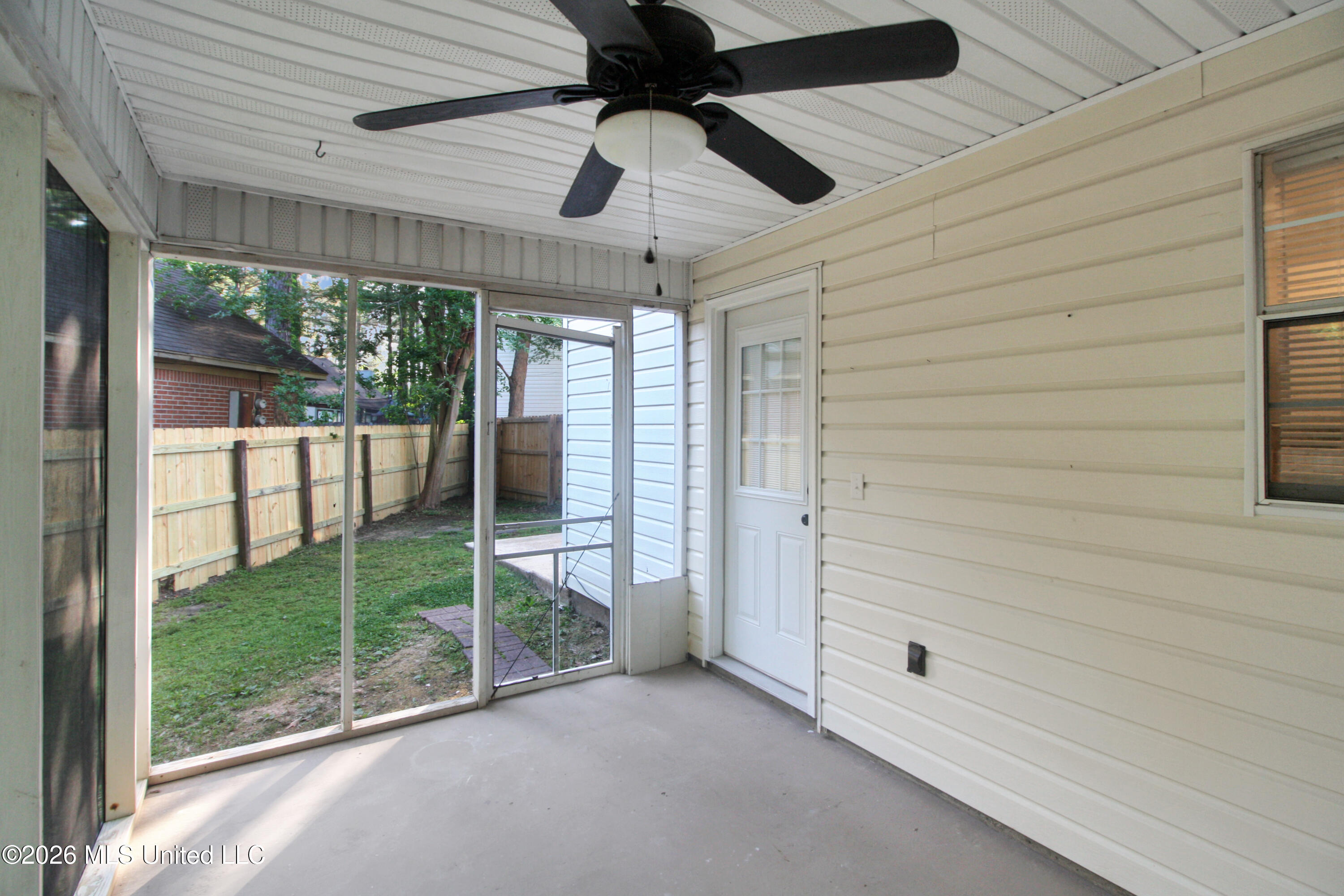 340 North Grove Circle Brandon, MS 39047 - Photo 30 of 32 IMG_0482