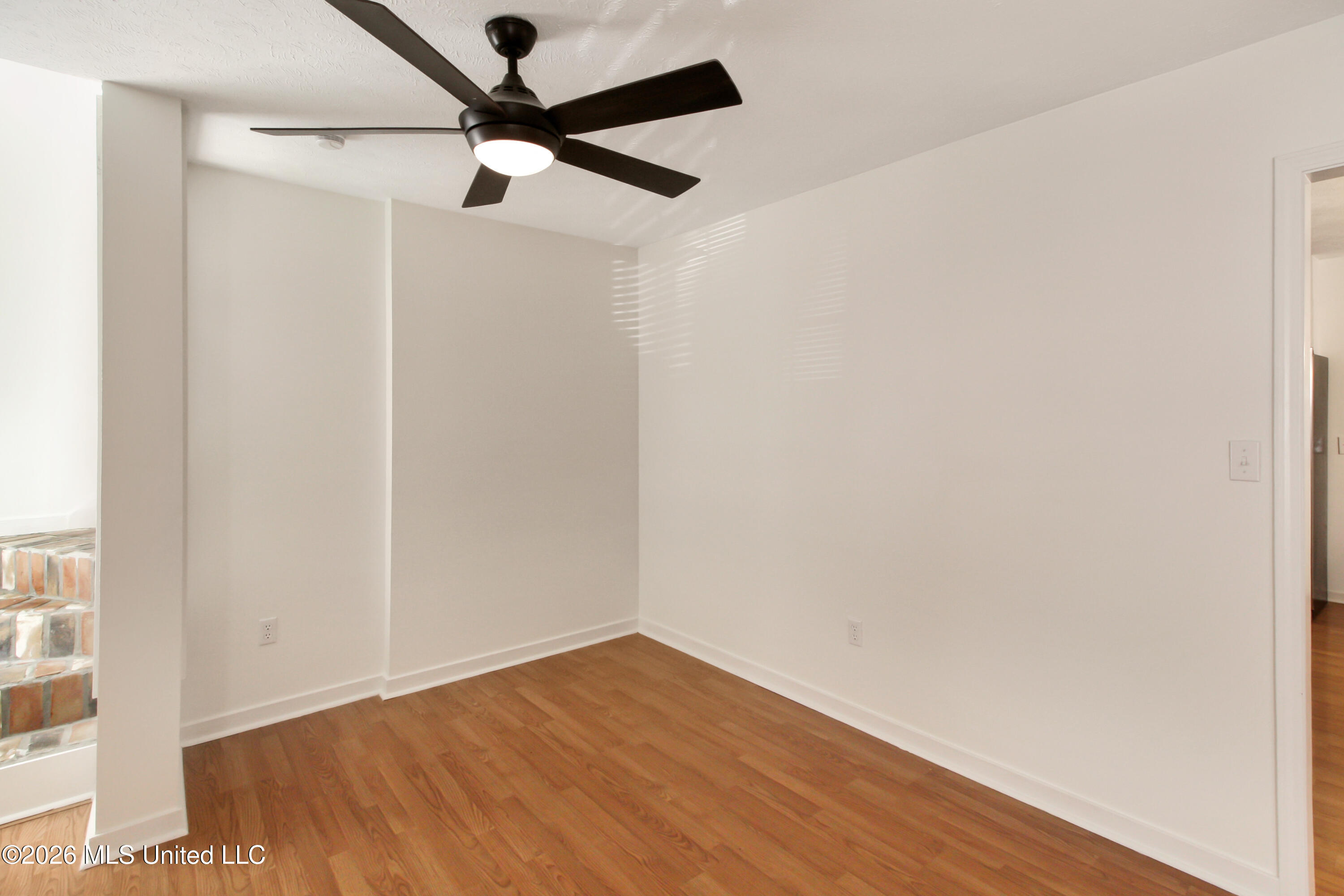 340 North Grove Circle Brandon, MS 39047 - Photo 6 of 32 IMG_0440