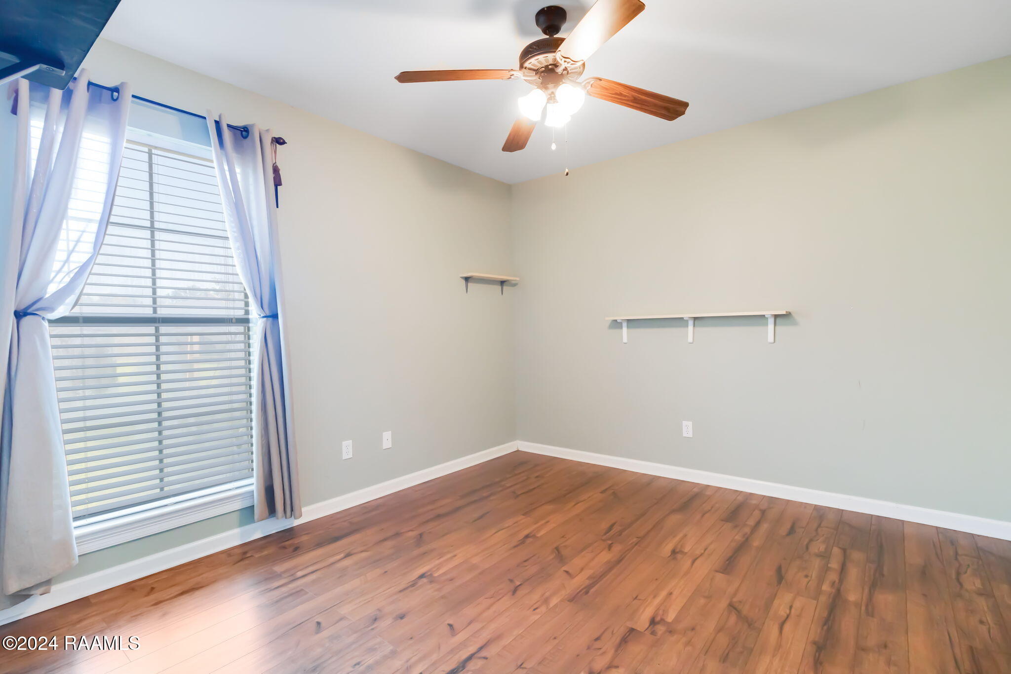 131 Peak Run Youngsville, LA 70592 - Photo 15 of 20 15-web-or-mls-131 Peak Run-15