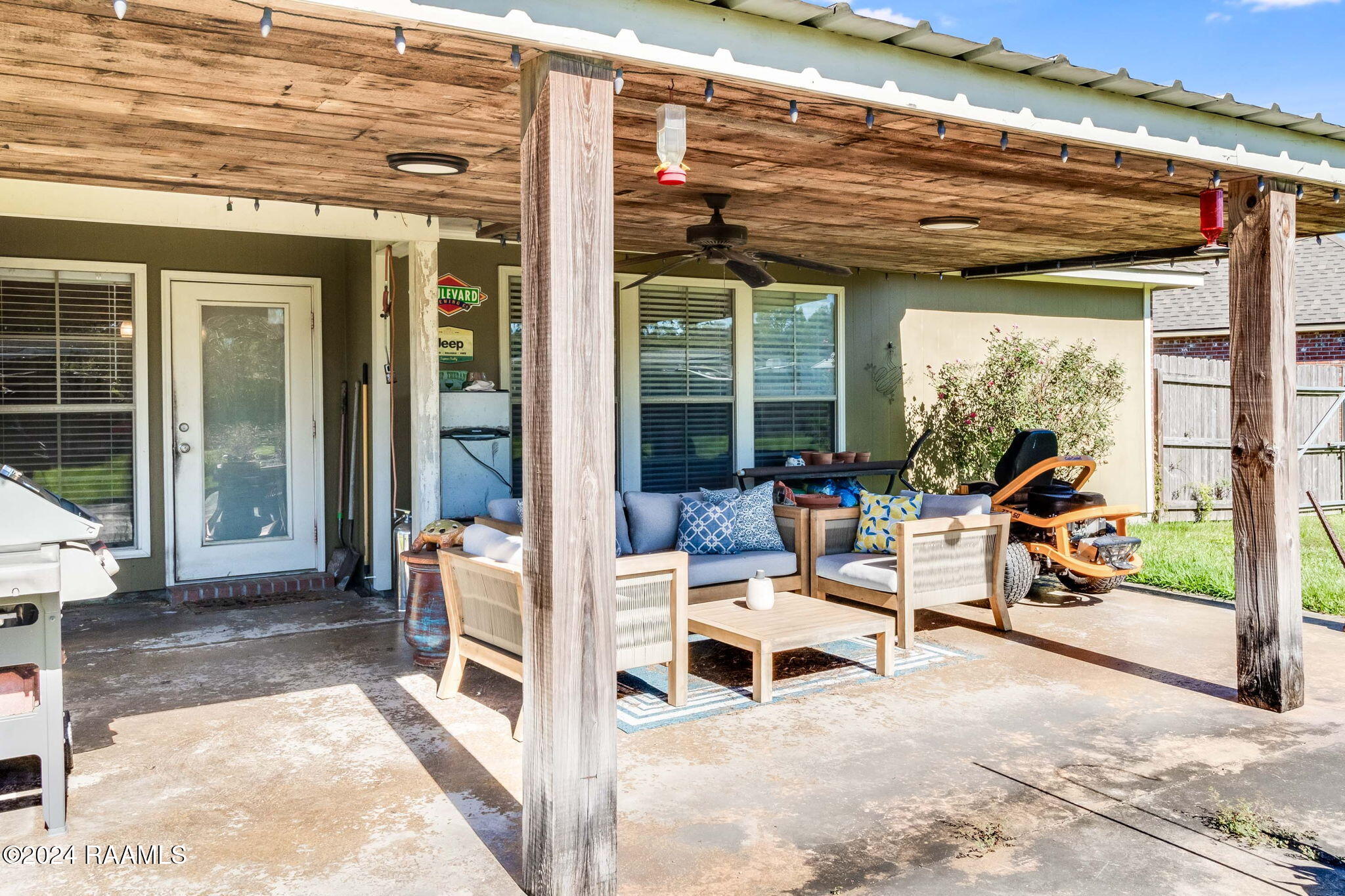 131 Peak Run Youngsville, LA 70592 - Photo 17 of 20 17-web-or-mls-131 Peak Run-16