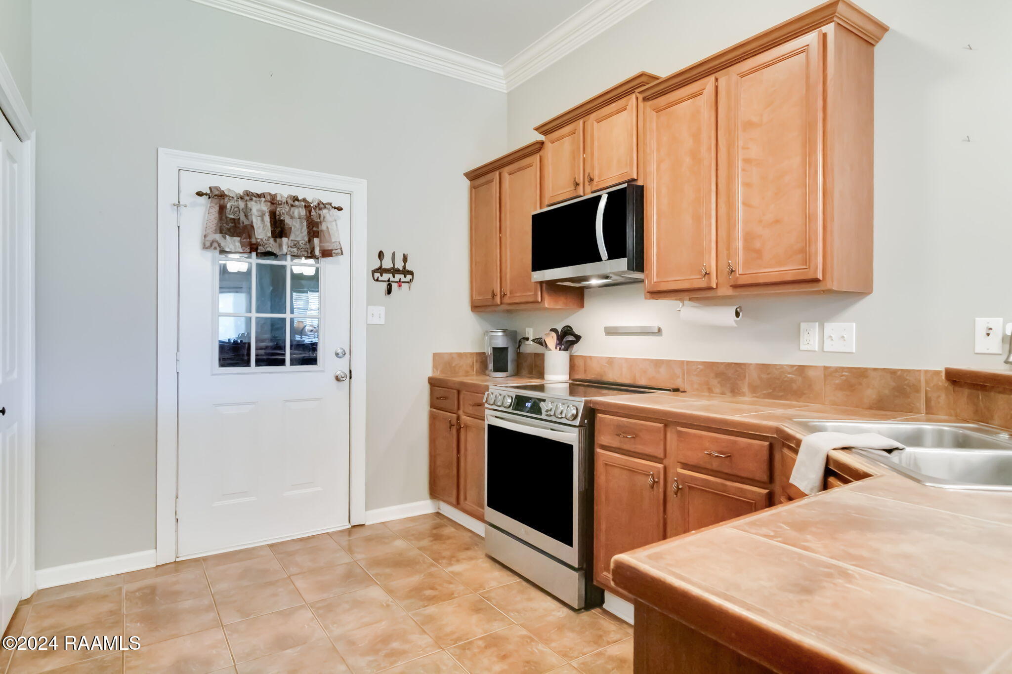 131 Peak Run Youngsville, LA 70592 - Photo 7 of 20 7-web-or-mls-131 Peak Run-7