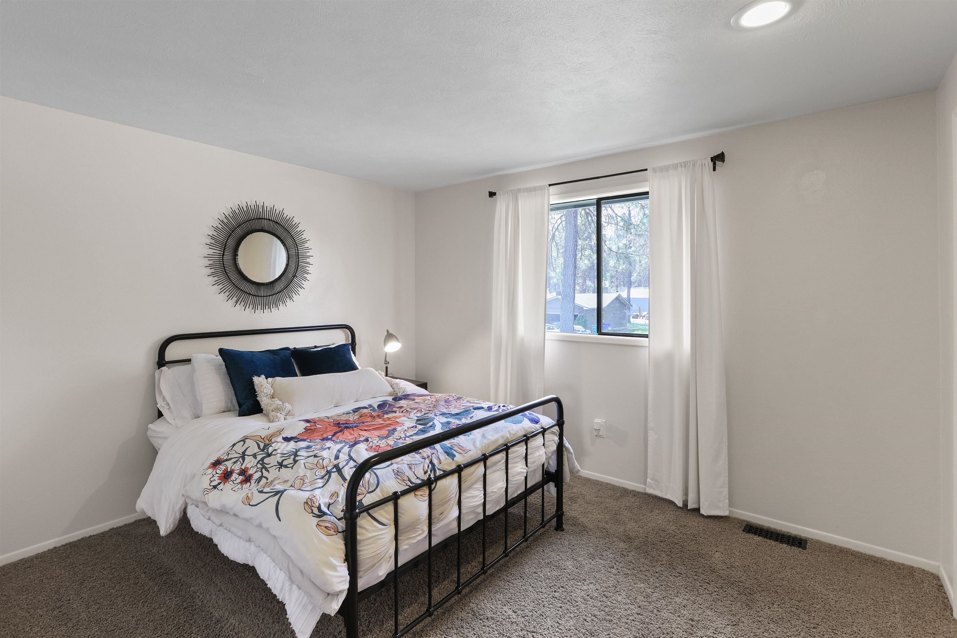 513 East Timberwood Circle Spokane, WA 99208 - Photo 16 of 28