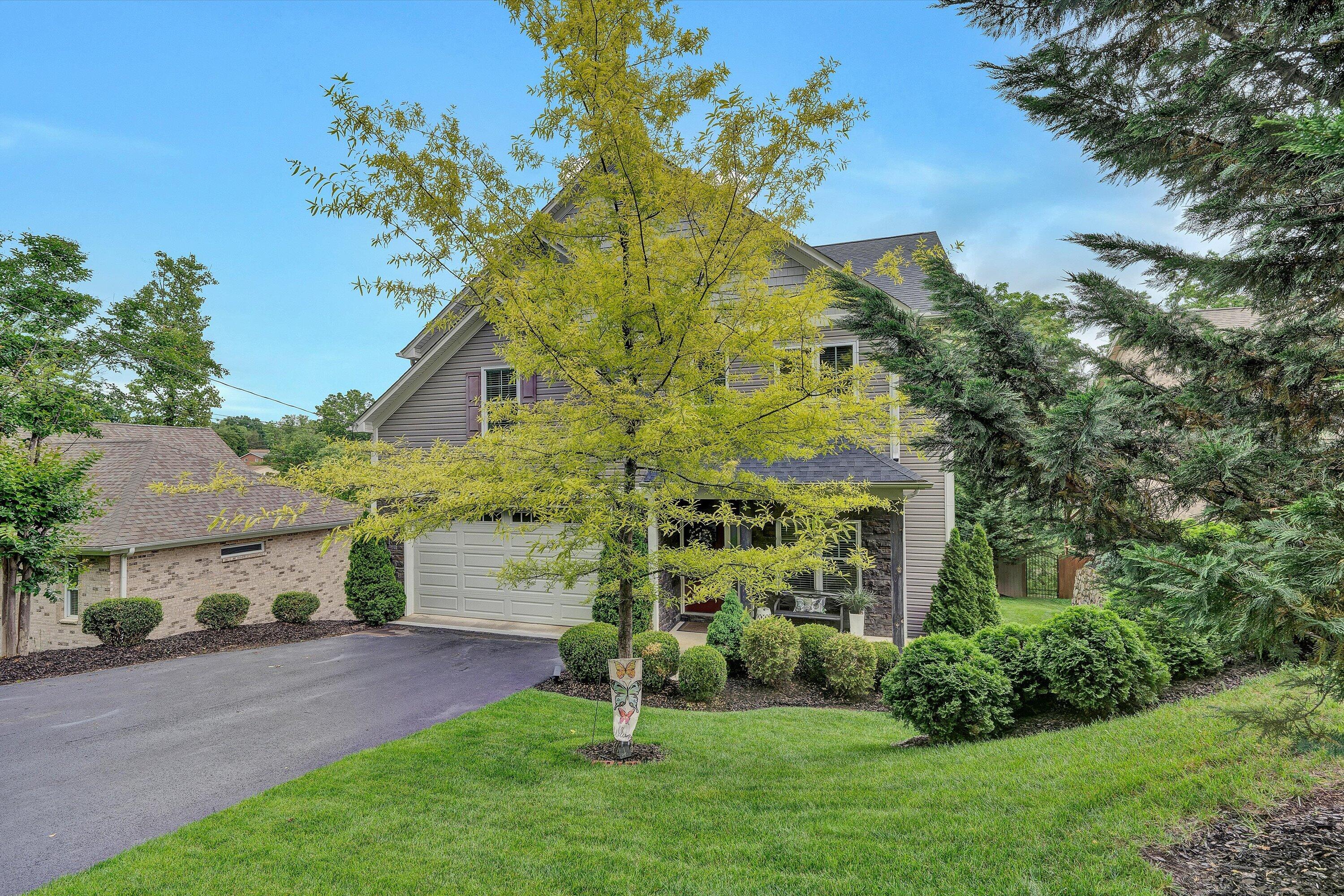 2750 McVitty Road Roanoke, VA 24018 - Photo 5 of 55 02-DSC00298